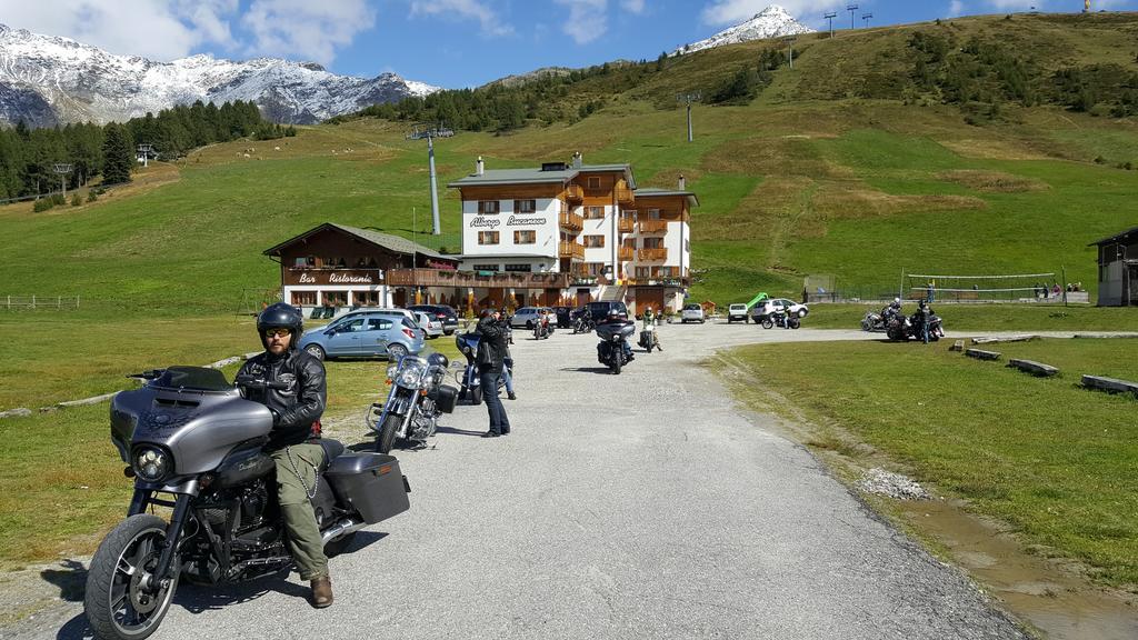 Albergo Bucaneve Campodolcino Kültér fotó